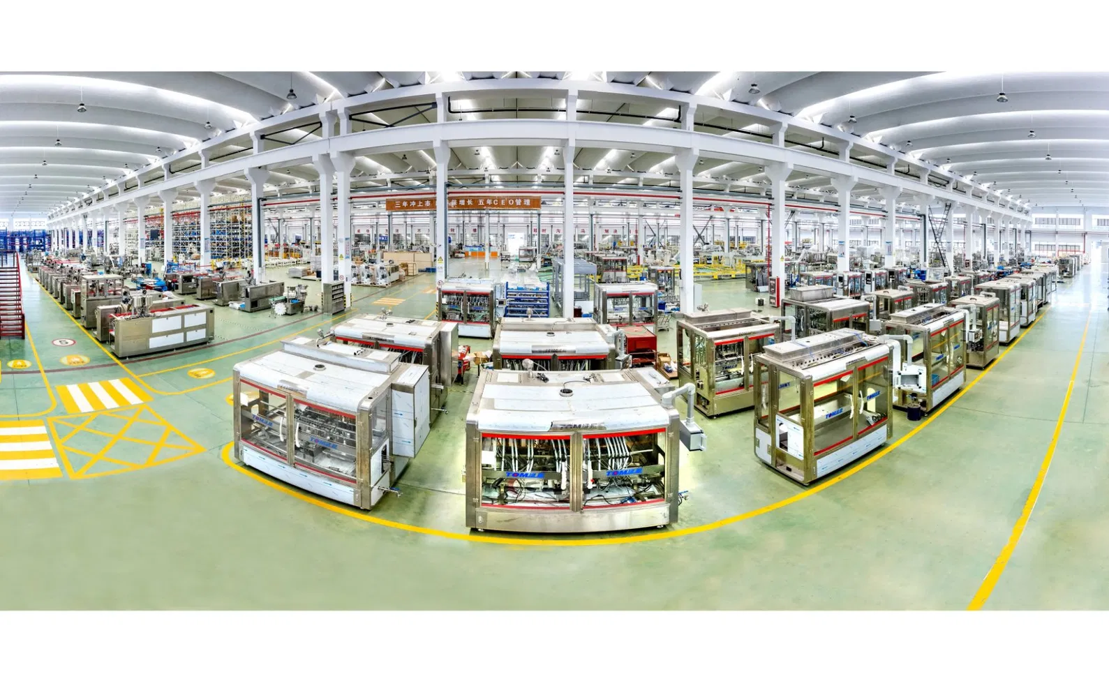 ODM อัตโนมัติของเหลวหลายหัวเฉพาะสิทธิบัตร Antifreeze และน้ํามัน กระป๋องเติมเครื่อง 13