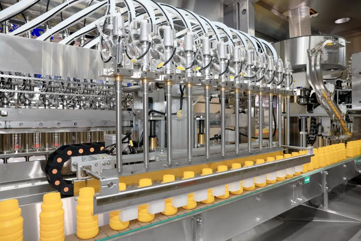 1l-5l น้ํามันกิน น้ํามันปรุงรส น้ํามันซอส น้ํามันสับ เซ้ง เครื่องบรรจุและบรรจุอัตโนมัติความเร็วสูง 5