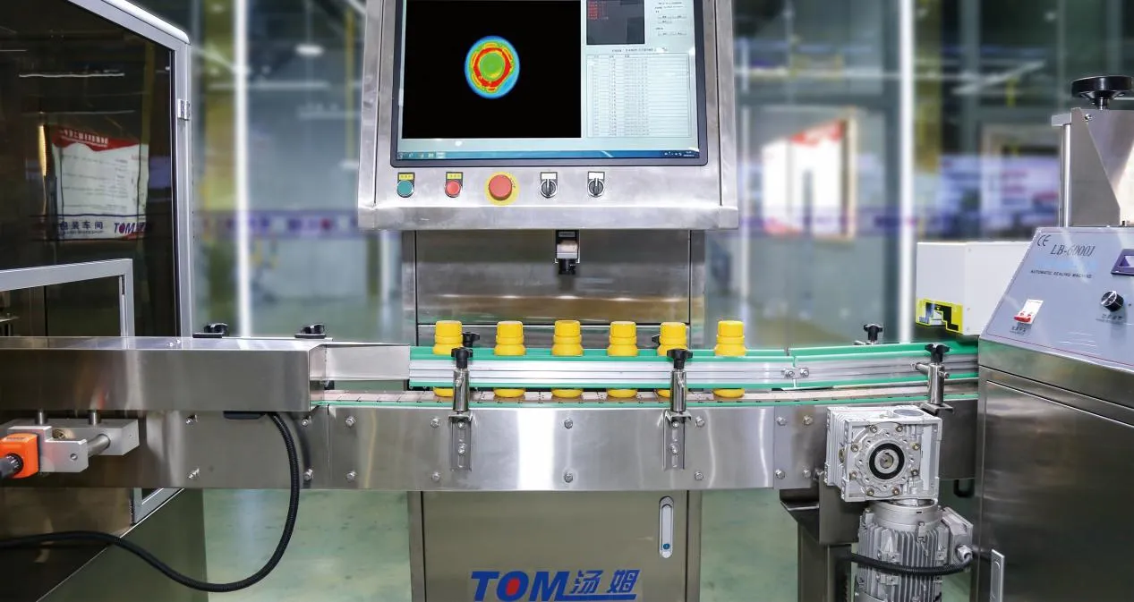 เครื่องบรรจุแบบลูกสูบติดตามขั้นสูงสำหรับการผลิตเจลล้างมือ 11